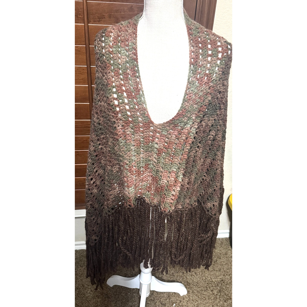 Vintage Hand Knit Crochet Poncho Cape O/S Boho Fringe Hippie Brown Forest